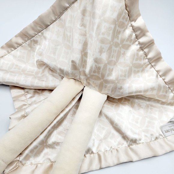 Petit Tresor of Beverly Hills Tan Bear Blanket Lovey Soft Baby Toy Satin Trimmed - Picture 3 of 9